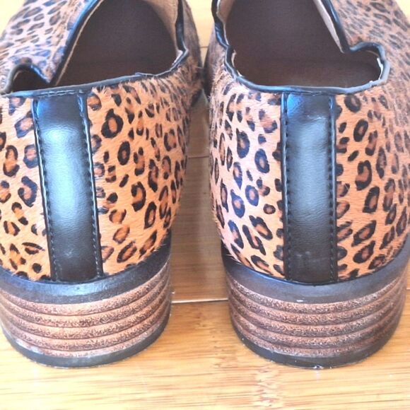 Sofft Severn Leopard Print Calf Hair Slip On Loafers Women's size 8.5M Excellent - Picture 4 of 8